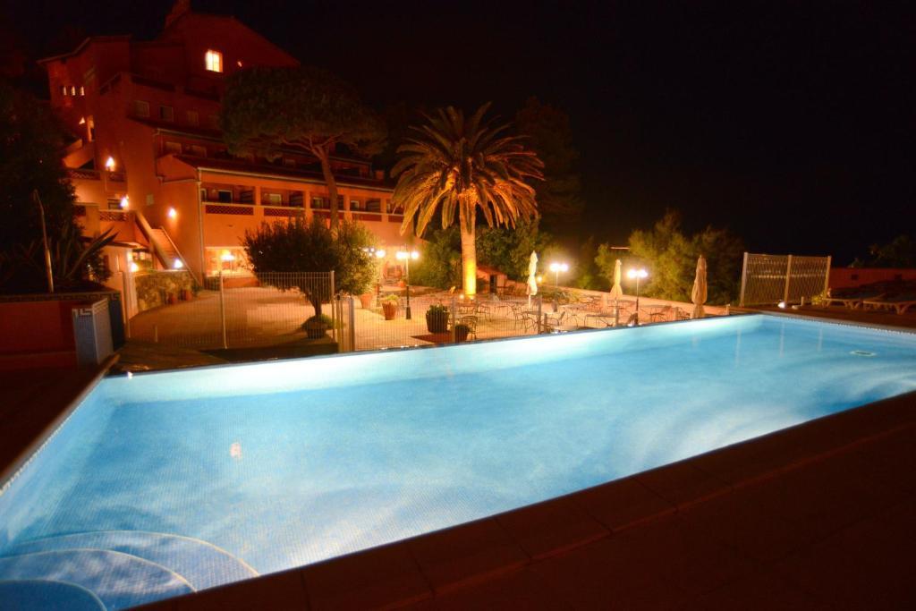 Hotel L'Arapede Collioure Exterior photo